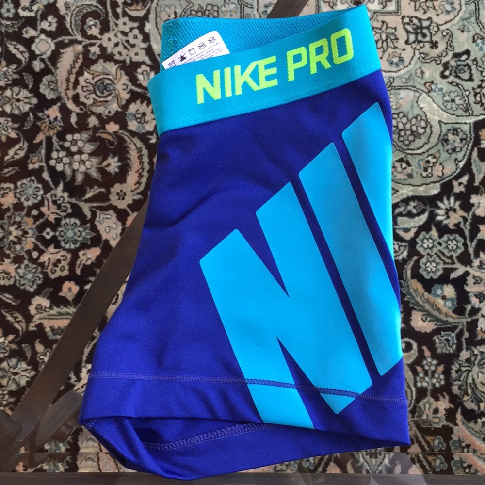 Nike pro workout shorts